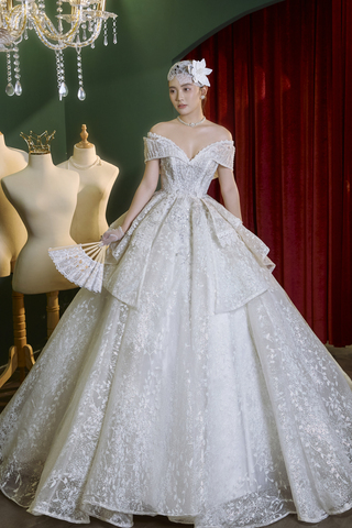 WEDDING DRESS 01 